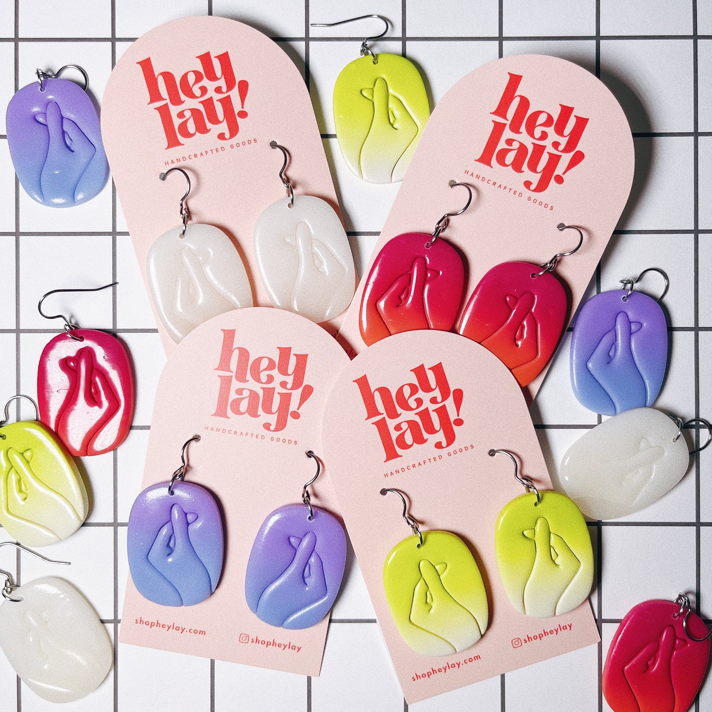 Gradient Finger Heart Earrings 🫰