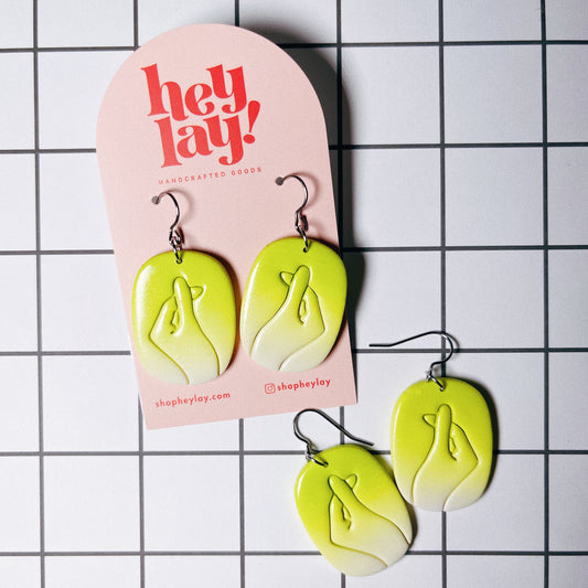 Gradient Finger Heart Earrings 🫰